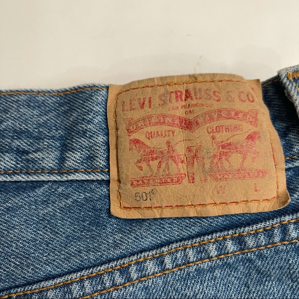 Levi’s Button Fly High Rise Denim Shorts size 27. Womens - Picture 5 of 10